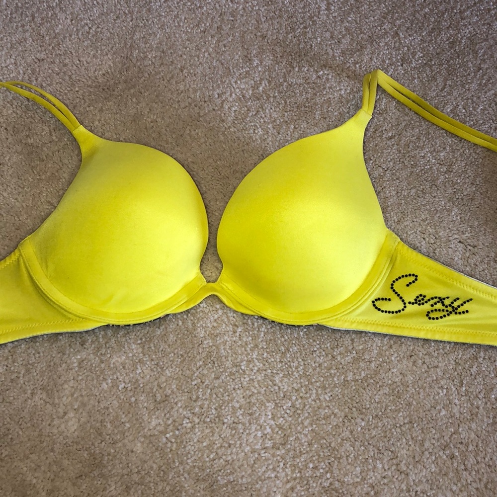 Victoria’s Secret bra